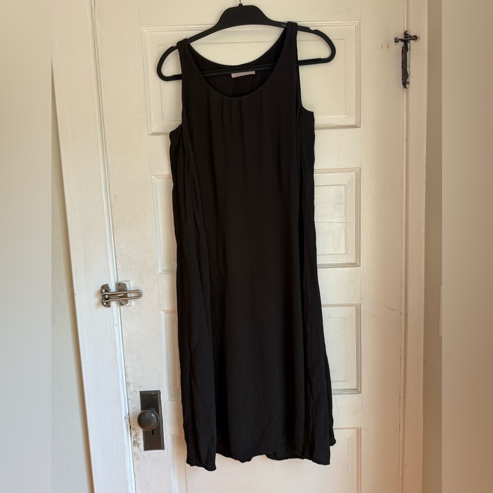 Everlane Black Crepe Crinkle Dress